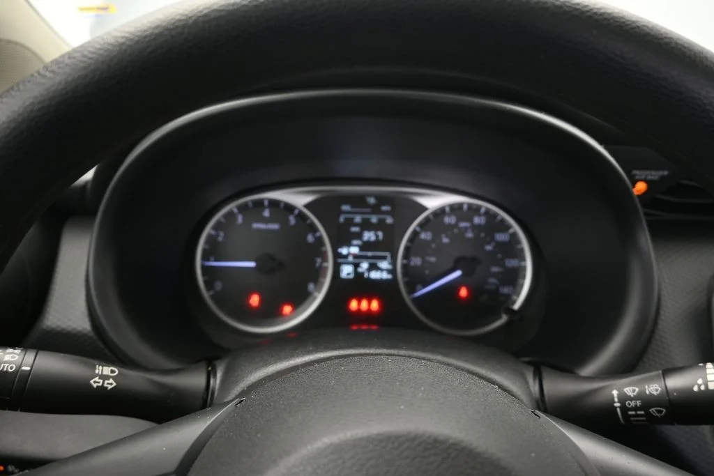 Certified Used 2025 Gun Metallic Nissan S image 29