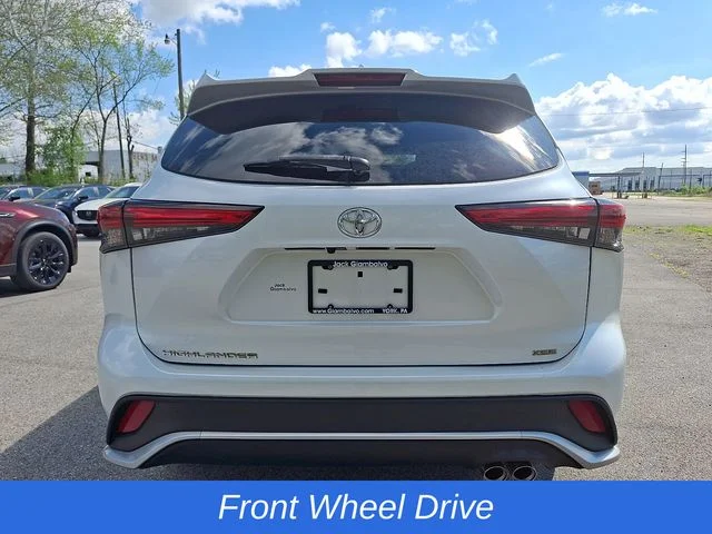 Used 2022 Beige Toyota XSE image 7