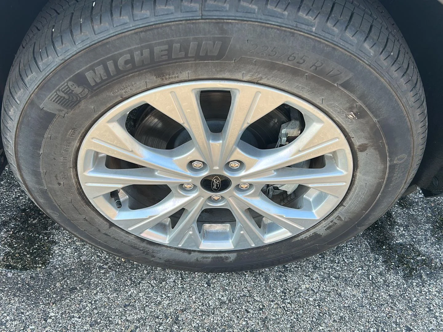 Used 2025 Oxford White Ford Active image 13