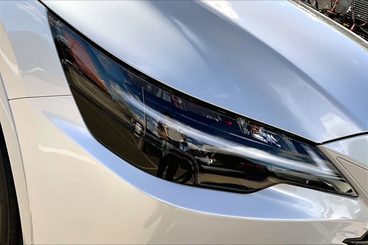 New 2026 Eminent White Pearl Lexus Premium+ image 13