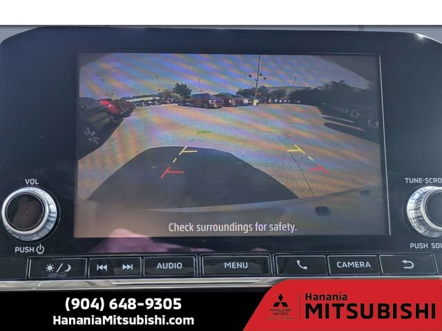 Used 2023 Silver Mitsubishi SE Special Edition image 22