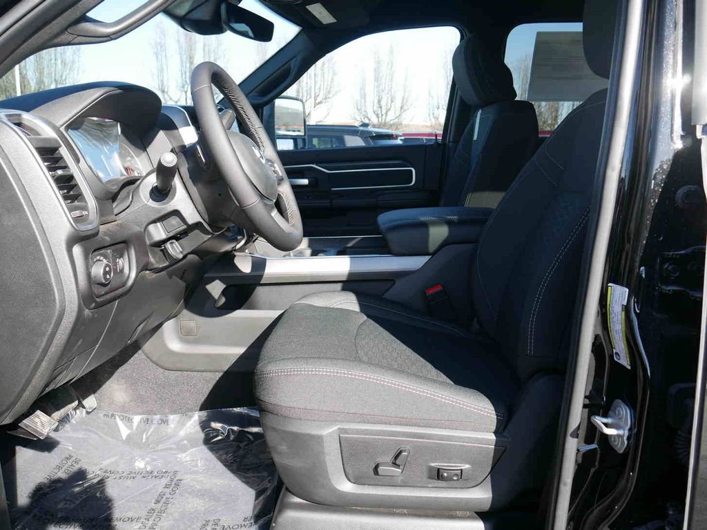 New 2026 Diamond Black Crystal Pearlcoat RAM BIG HORN image 28