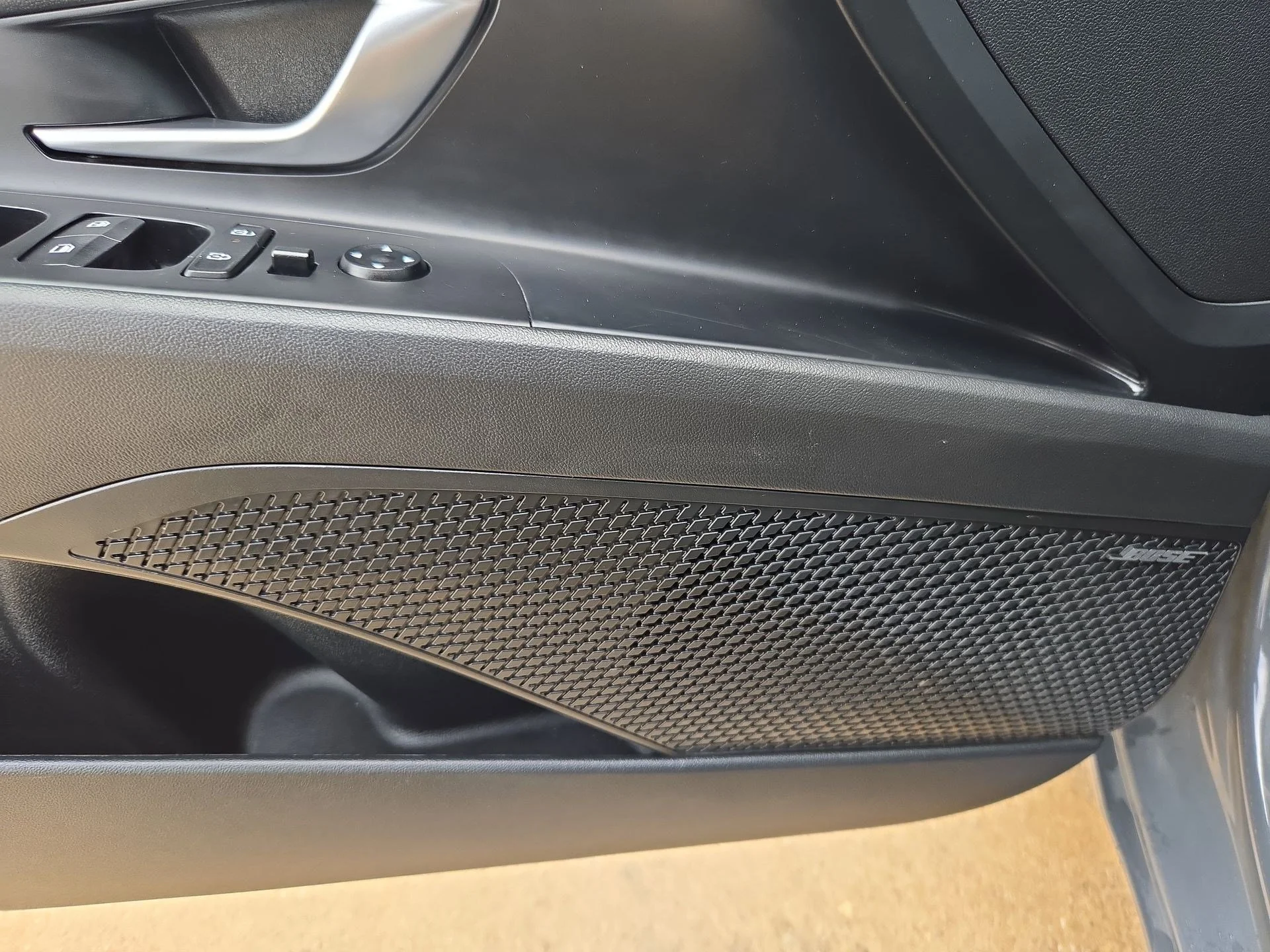 Used 2025 Ecotronic Gray Hyundai Limited image 14