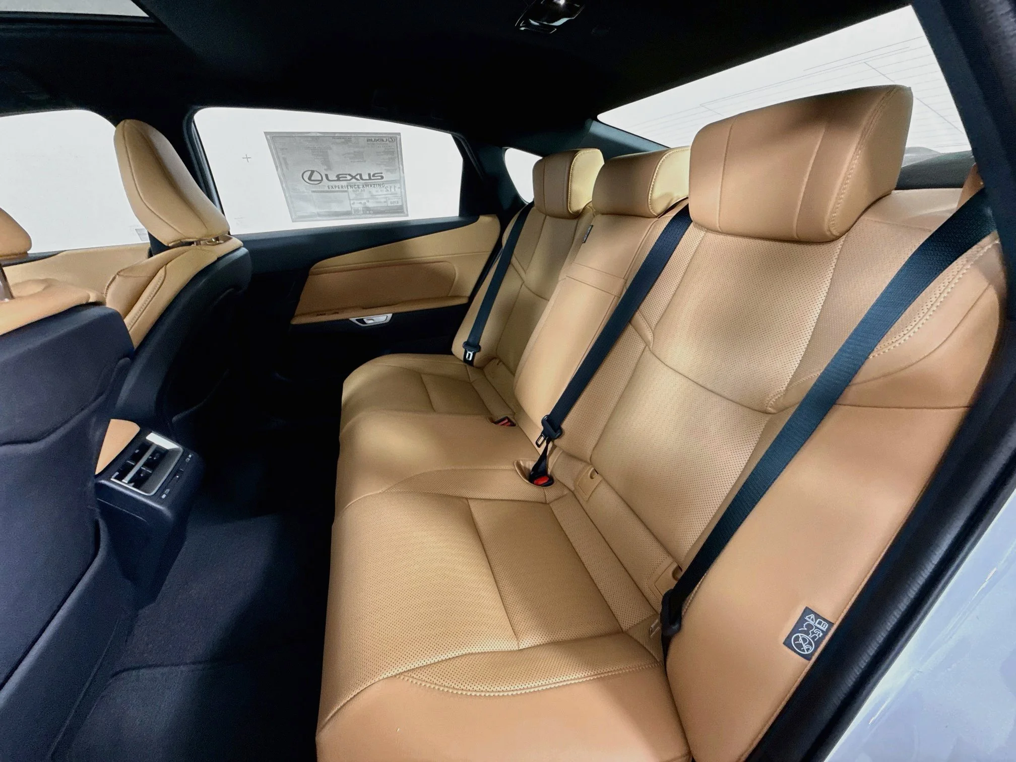 New 2026 Ultra White Lexus ES 500e PREMIUM AWD image 22