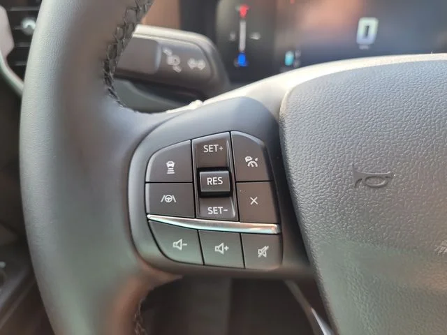 New 2026 Azure Gray Metallic Ford Outer Banks image 28