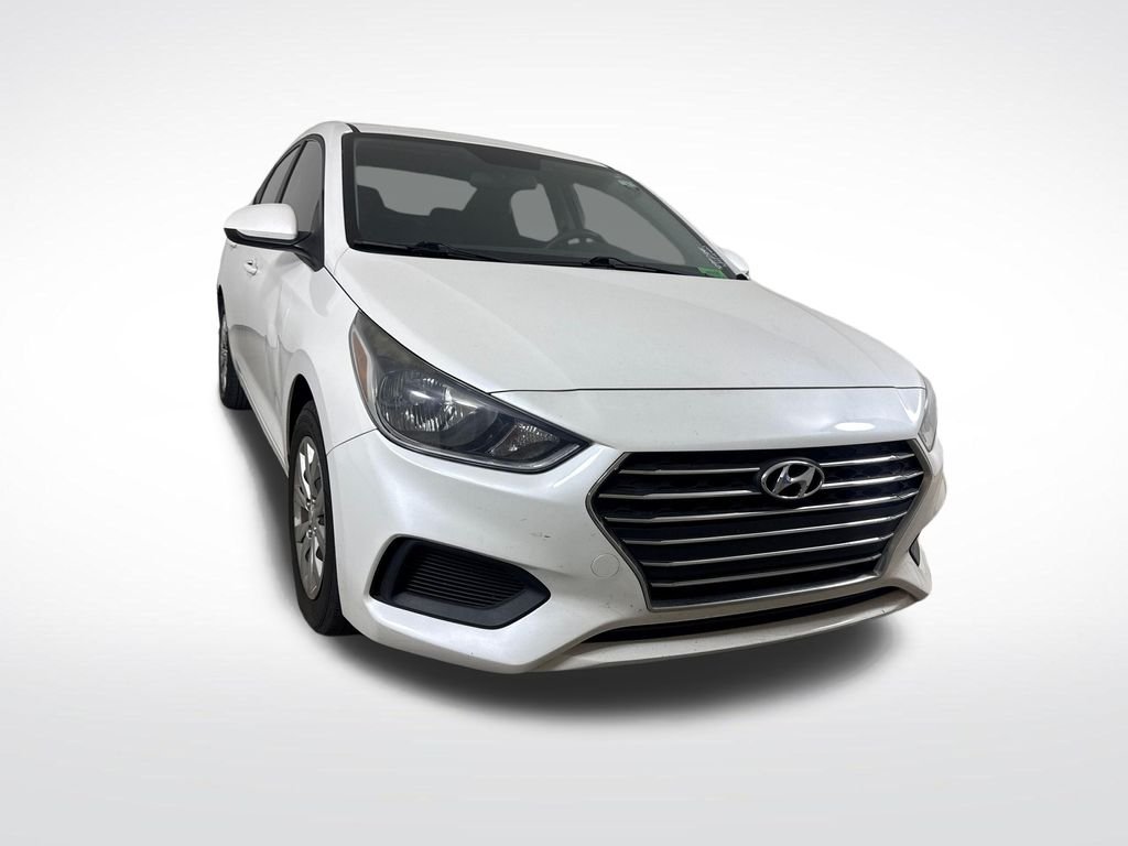 2019 Hyundai Accent SE 4-Door 6-Speed Automatic's photo
