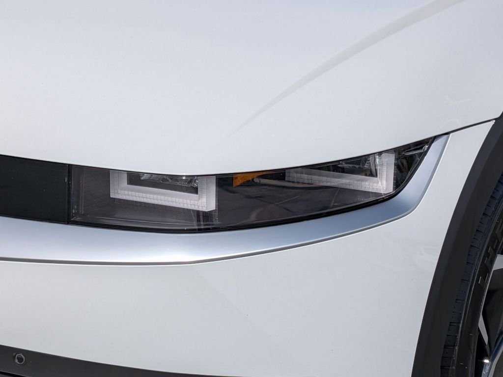 Certified Used 2024 Gray Hyundai SEL image 9