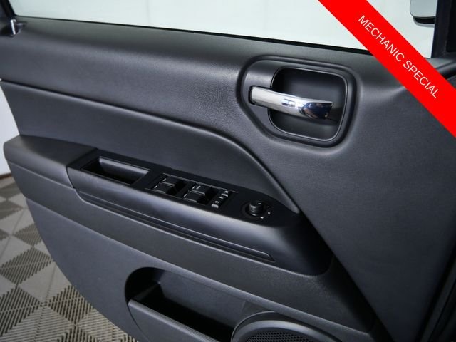 Used 2013 Gray Jeep Latitude image 24
