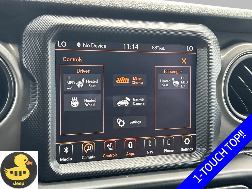 Used 2023  Jeep Sport S image 31