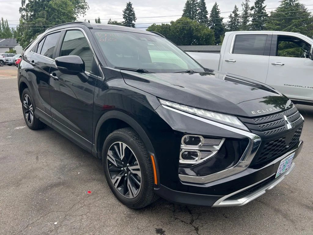 Used 2024 Black Mitsubishi SE image 1