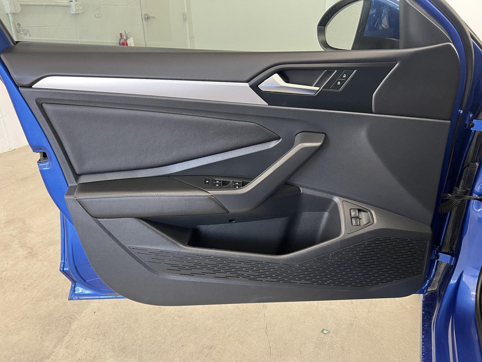 2022 Volkswagen Jetta S - Photo 11