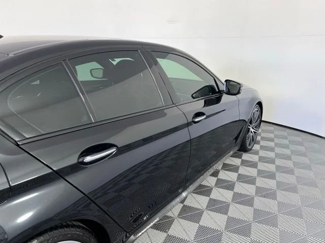 Used 2018 Black BMW 540i image 9