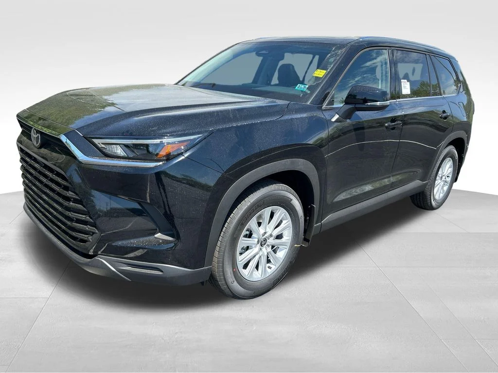 New 2026 Midnight Black Met Toyota XLE image 1