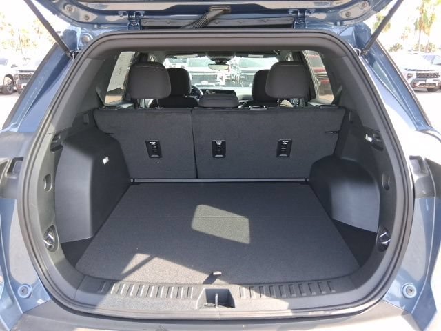 2027 Chevrolet Equinox LT - Photo 7