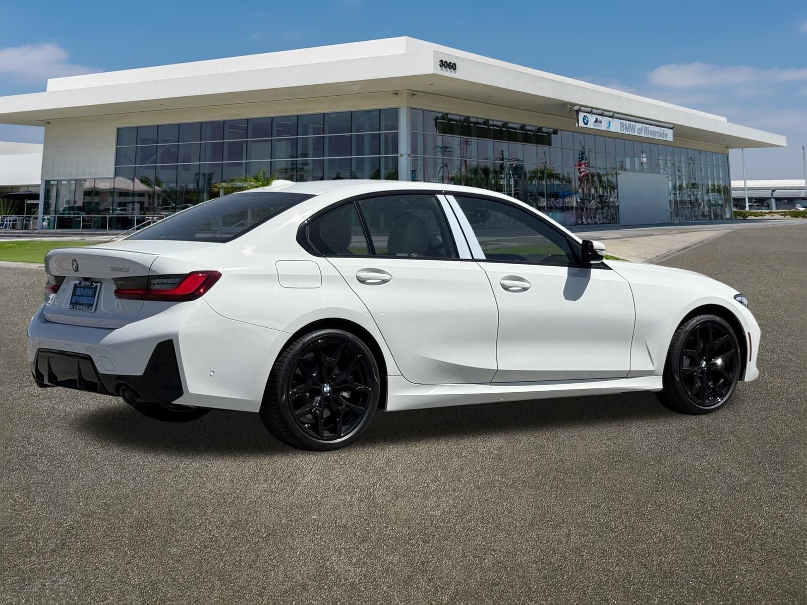 New 2026 Alpine White BMW 330i image 11