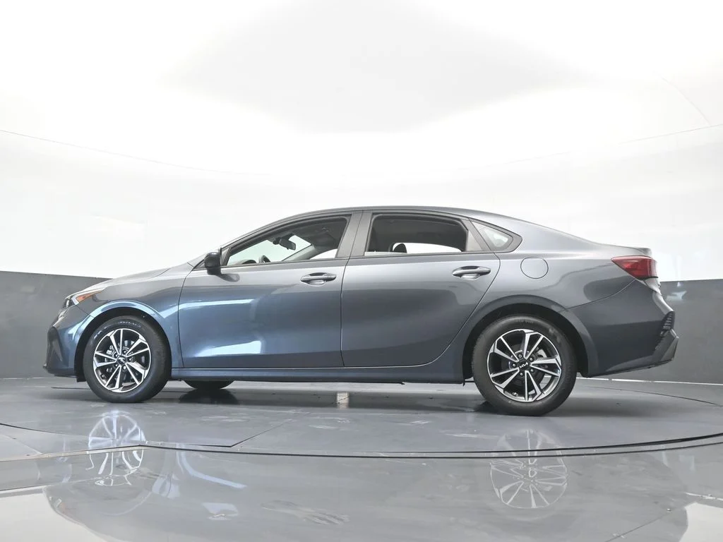 Used 2024 Gravity Gray Kia LXS image 53