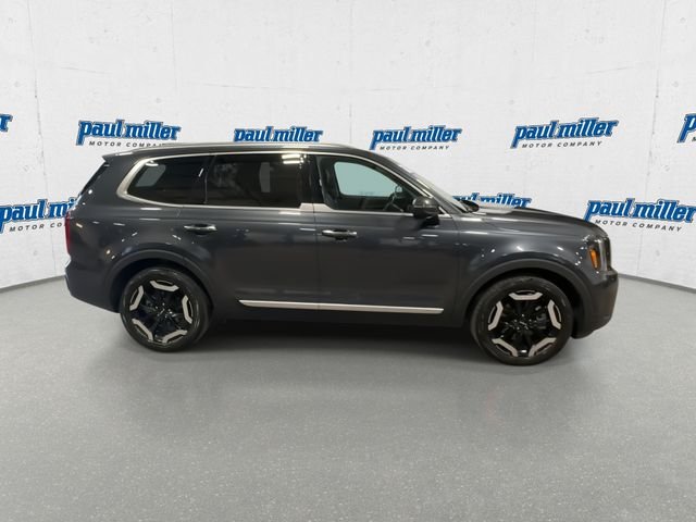 Certified Used 2023 Gravity Gray Kia S image 12