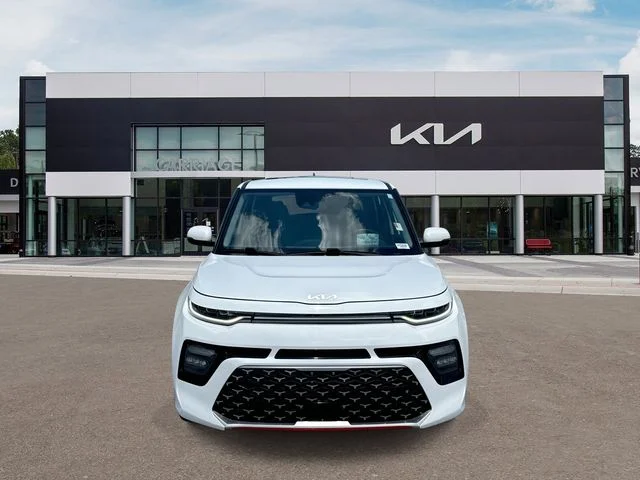 Used 2022 White Kia Turbo image 3