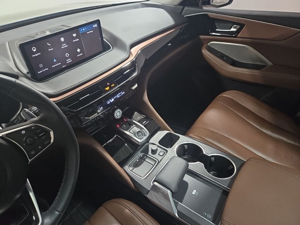 Used 2023 Liquid Carbon Metallic Acura Technology image 17