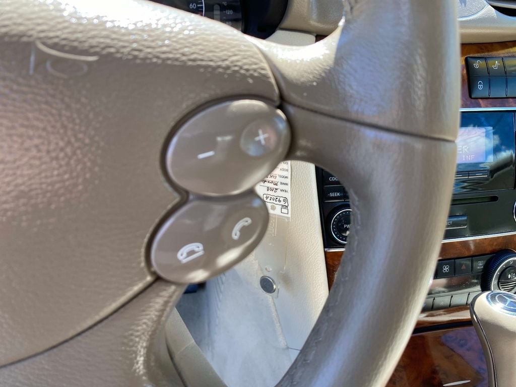 Used 2008 White Mercedes-Benz CLK 350 image 14