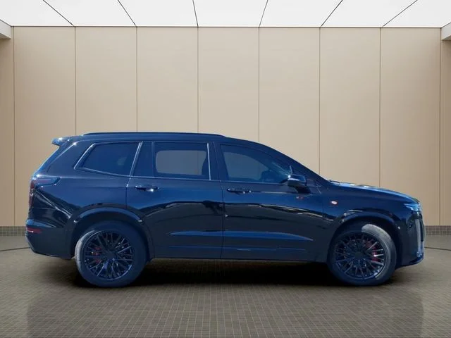 Used 2020 Black Cadillac Sport image 5