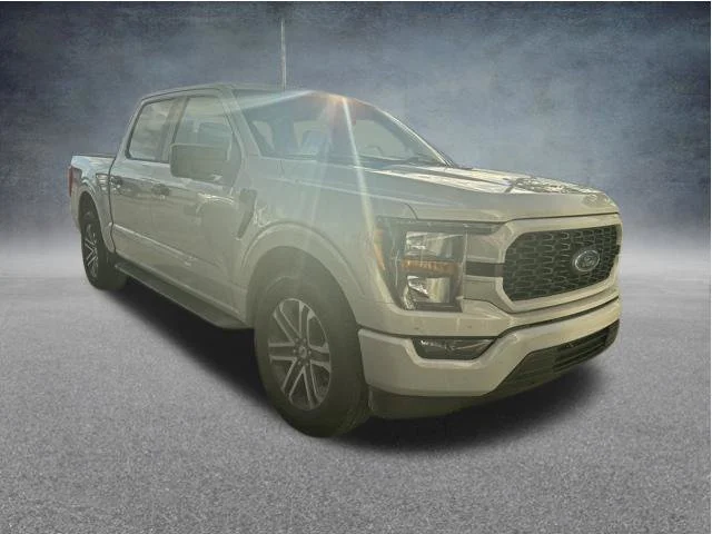 Used 2023 White Ford XL image 4