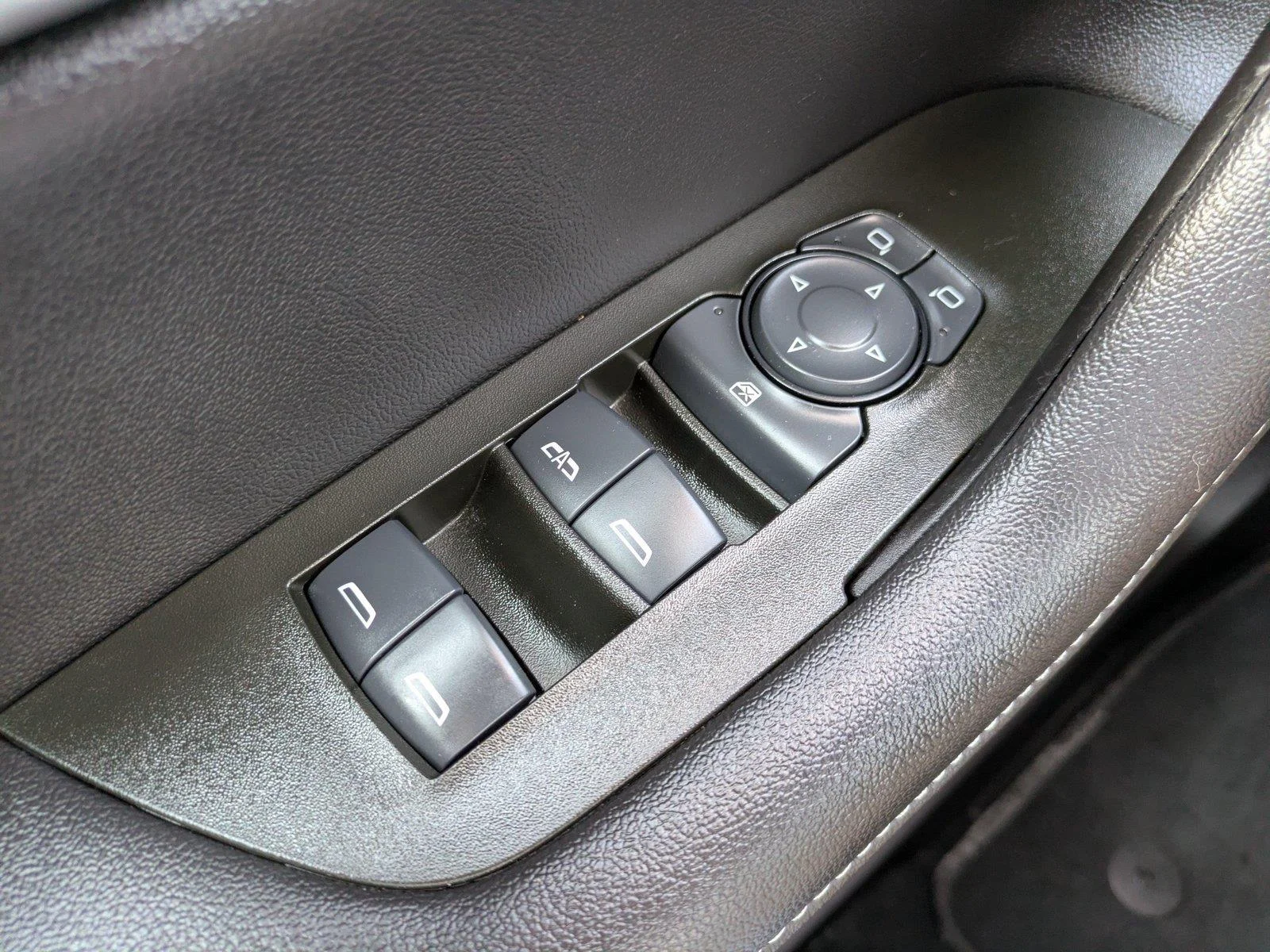 Used 2025 Riptide Blue Metallic Chevrolet LT image 23