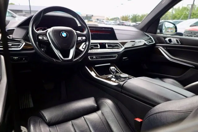 Used 2020 Black BMW xDrive40i image 8