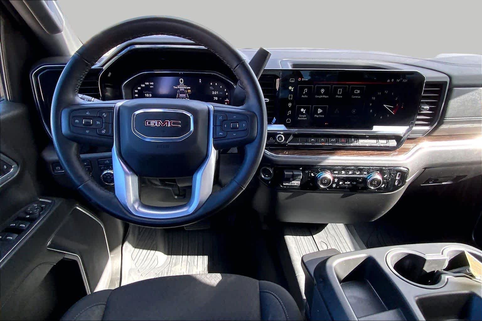 Used 2024 Titanium Rush Metallic GMC Elevation image 6
