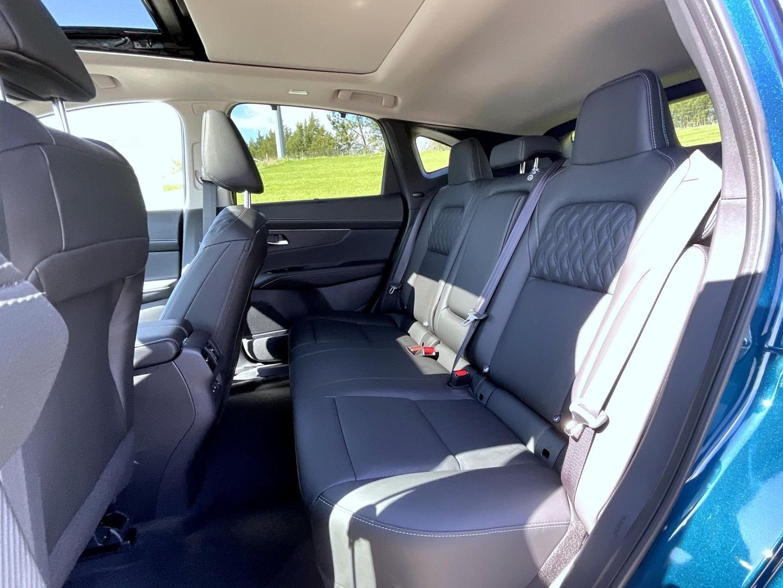 New 2026 Aurora Blue Pearl Metallic / Super Black Two-tone Nissan Platinum image 19
