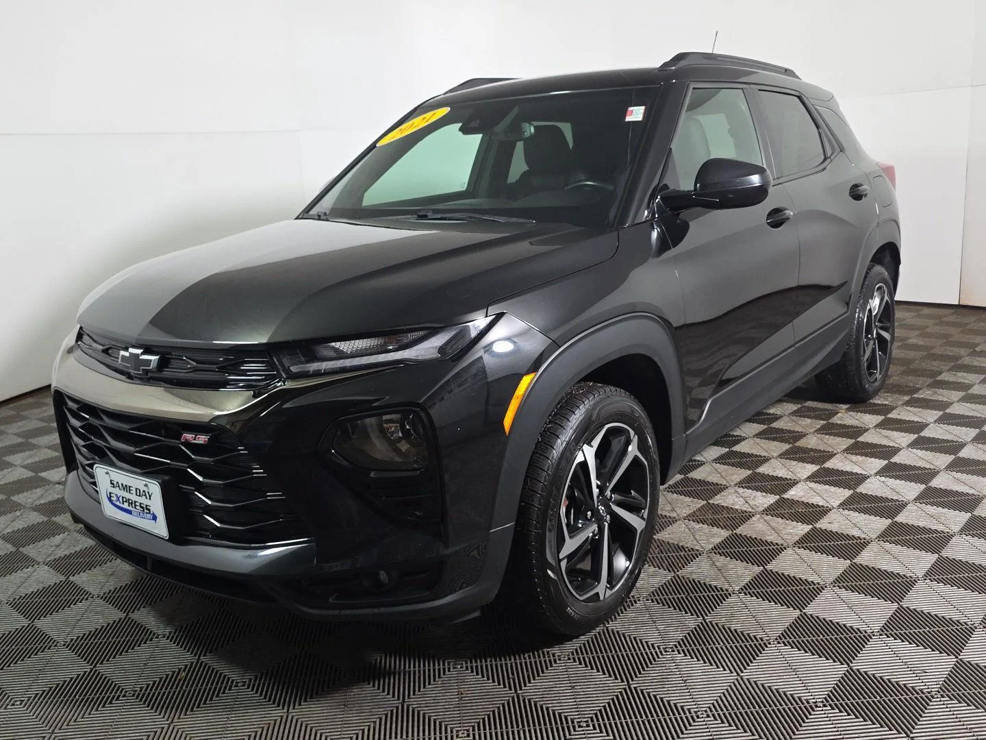 Used 2021 Mosaic Black Metallic Chevrolet RS image 10