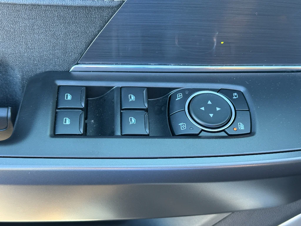 New 2026 Oxford White Ford Lariat® image 24