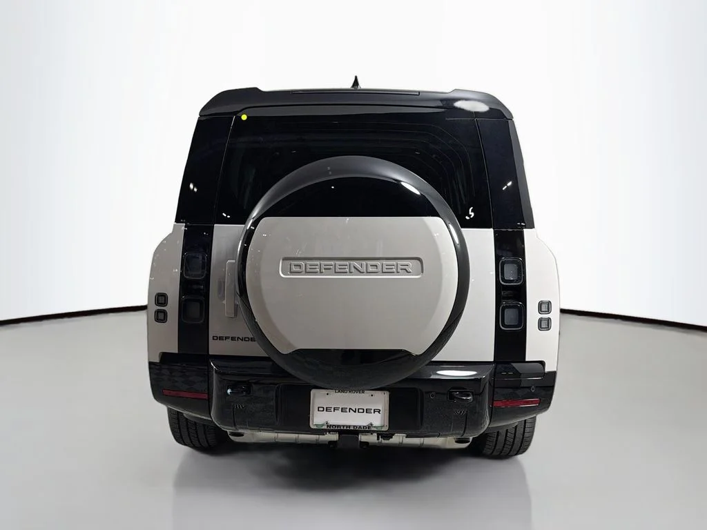 New 2026 Borasco Grey Land Rover X-Dynamic SE image 6