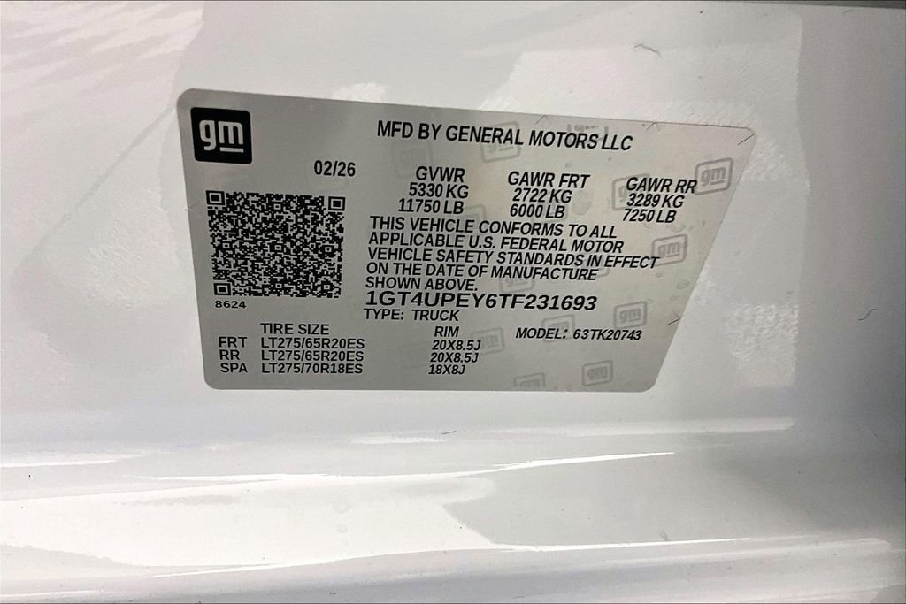 New 2026 Summit White GMC AT4 image 9