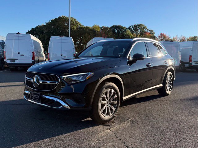 Certified Used 2026 Black Mercedes-Benz GLC 300 image 3
