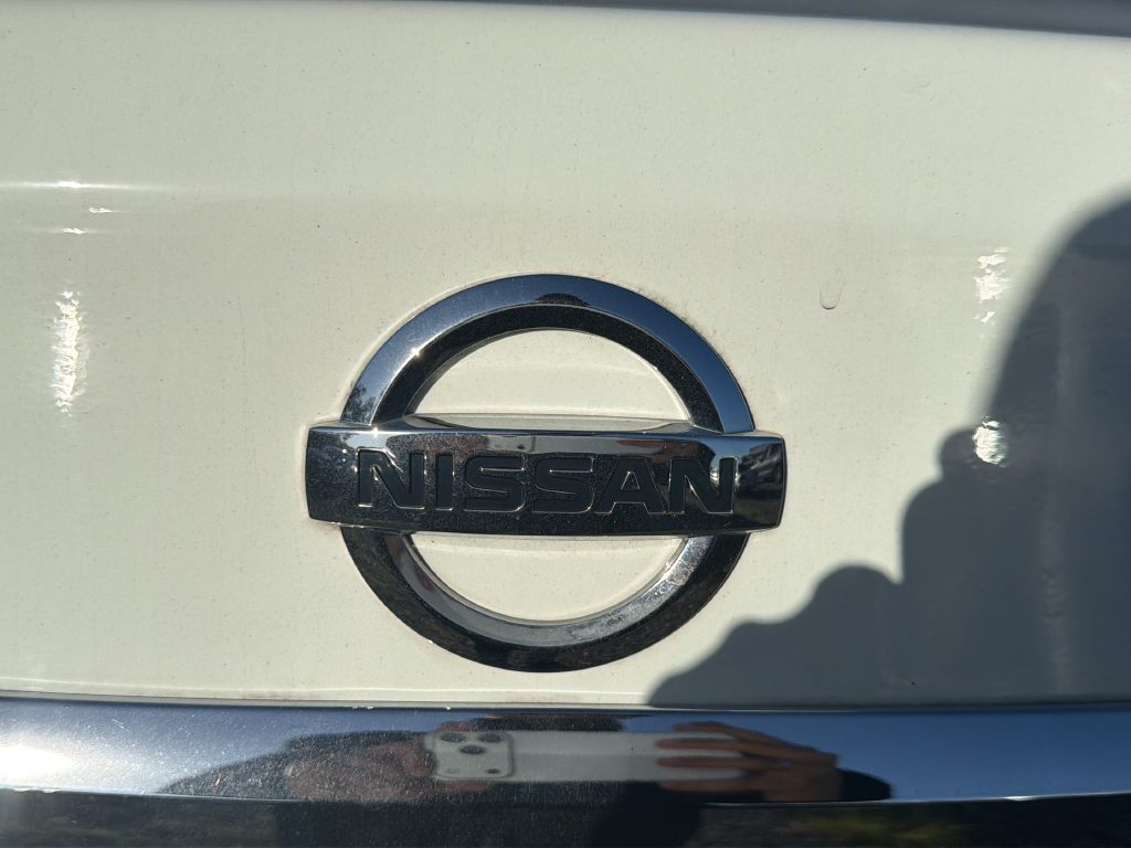 Used 2017 White Nissan 2.5 S image 16