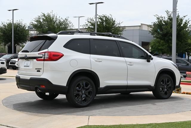 New 2026 White Subaru Onyx Edition Touring 7-Passenger image 3