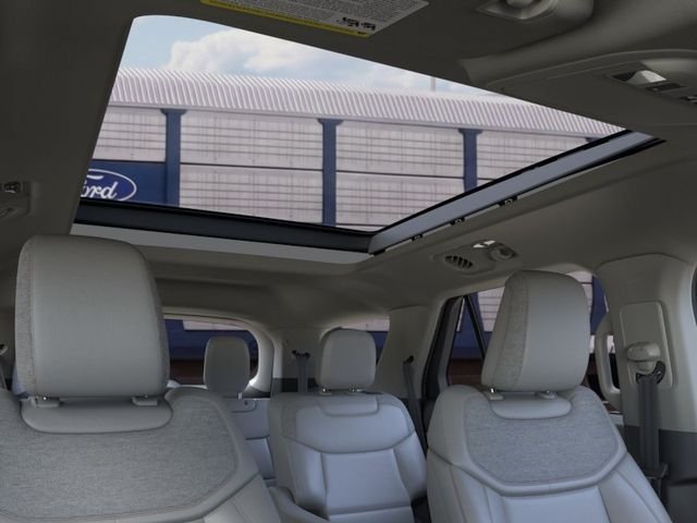 New 2026 Star White Metallic Tri-Coat Ford Active image 22