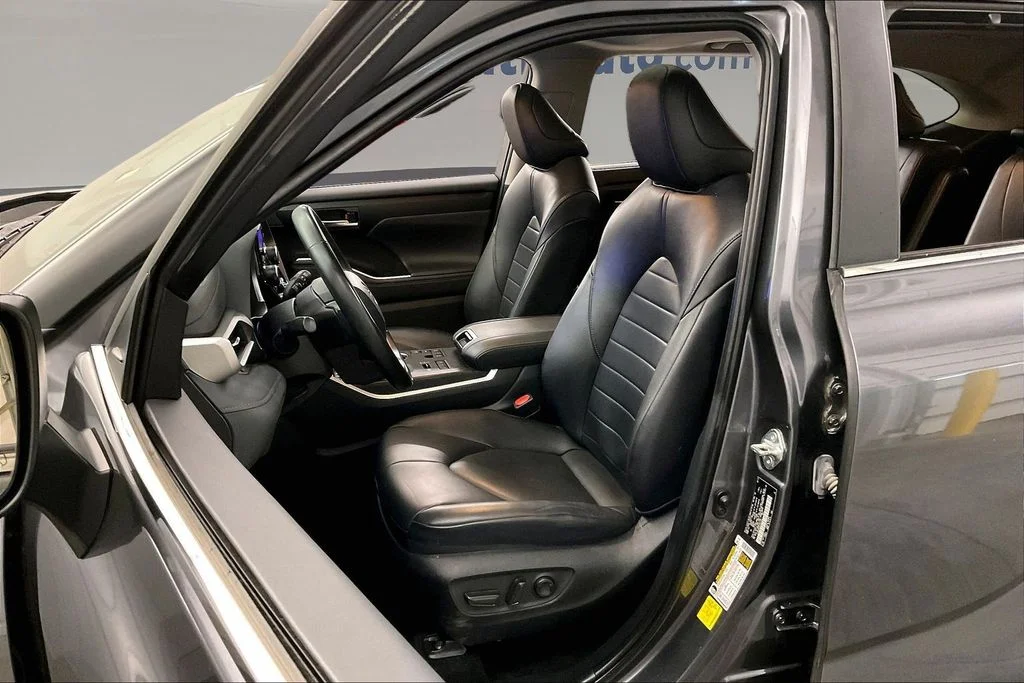 Used 2023 Gray Toyota XLE image 29