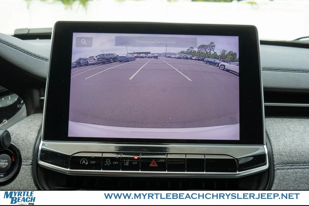 Certified Used 2023 Bright White Clearcoat Jeep Latitude image 22
