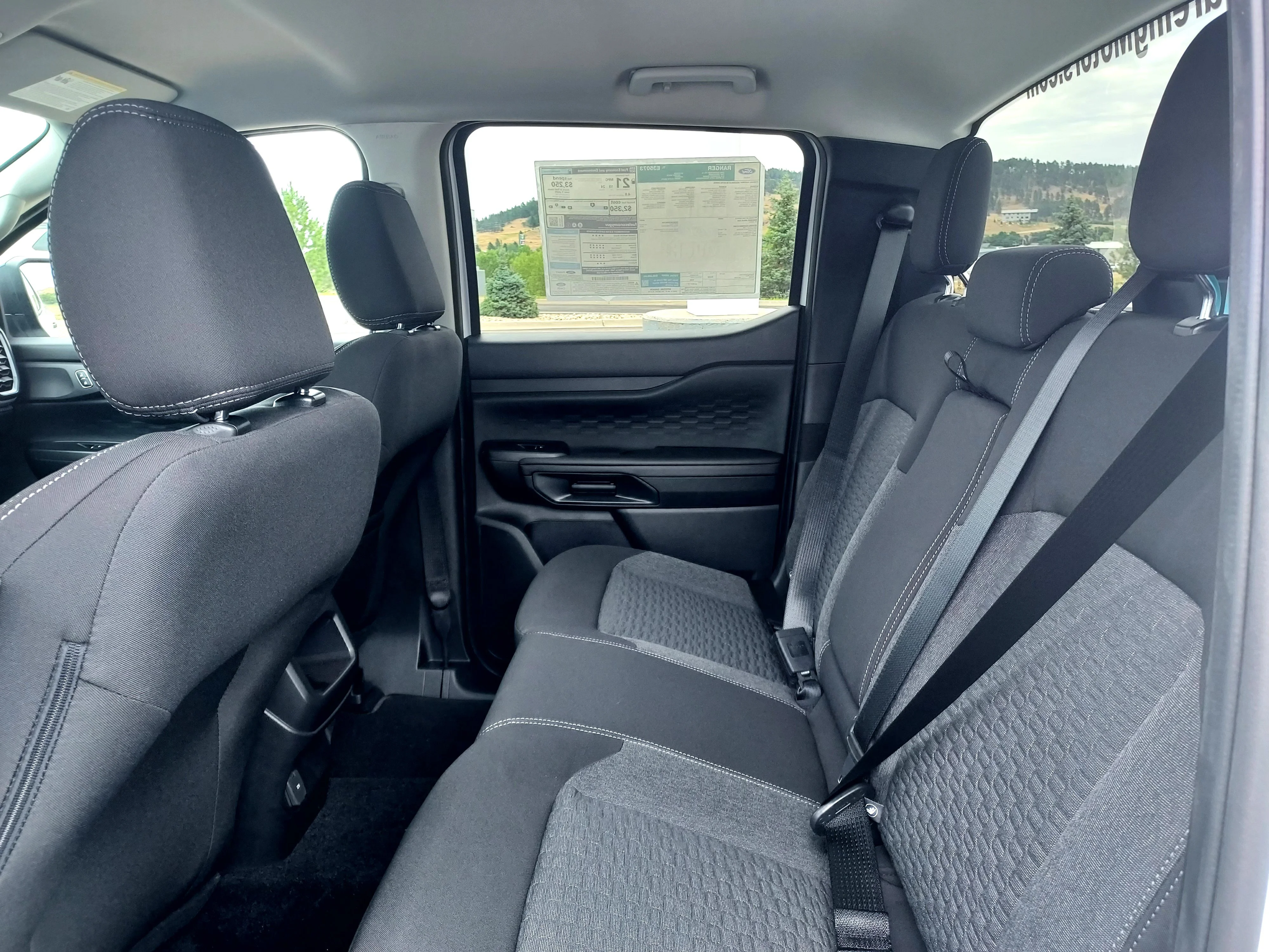 New 2026 Oxford White Ford XL image 17