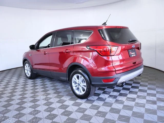 Used 2019 Red Ford SE image 6