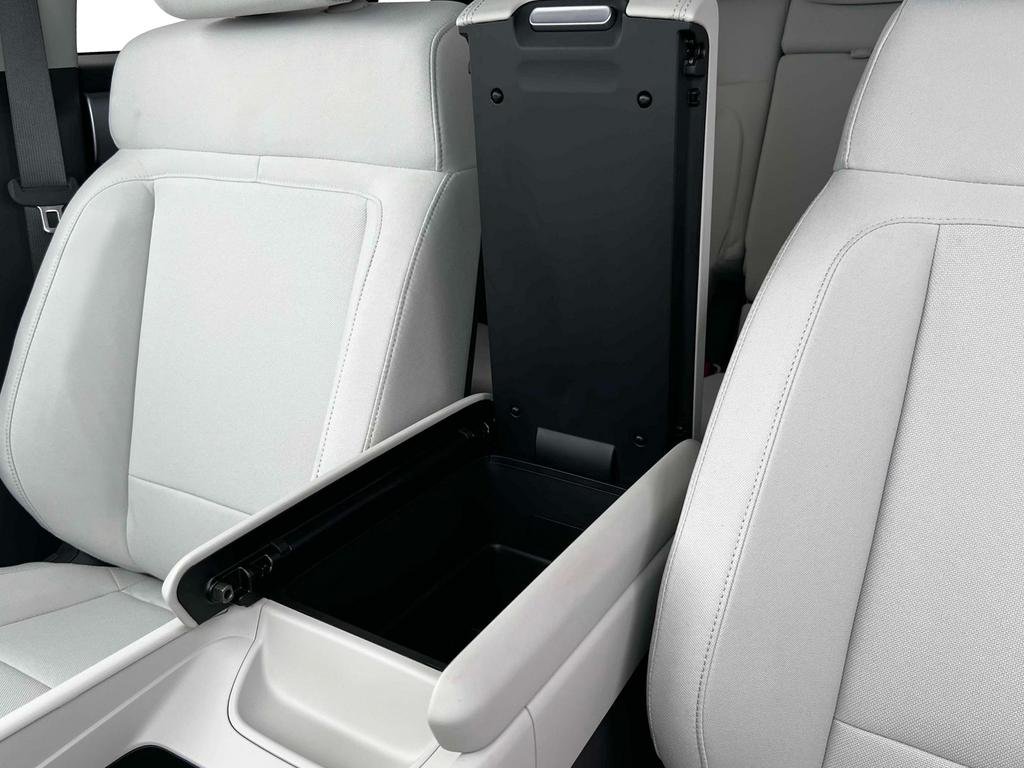 2026 Hyundai Santa Fe SE - Photo 18