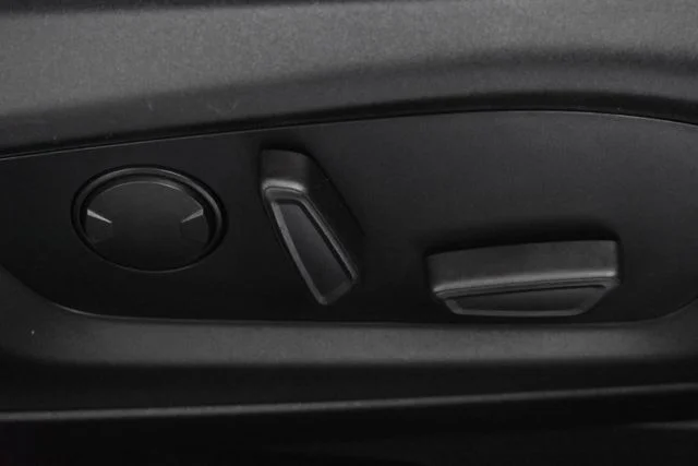 Used 2020 Black Ford XLT image 21