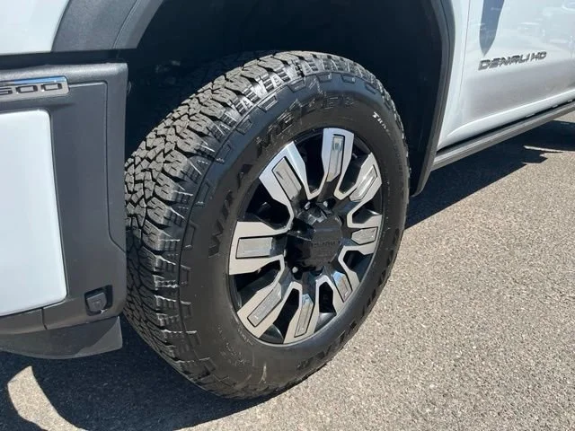 Certified Used 2026 Summit White GMC Denali image 10