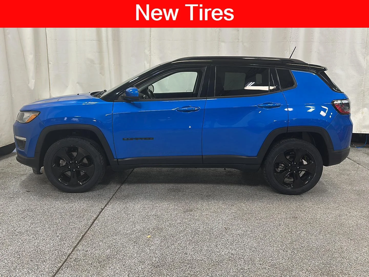 Used 2019 Jeep Compass Altitude with VIN 3C4NJDBB8KT724324 for sale in Waconia, Minnesota