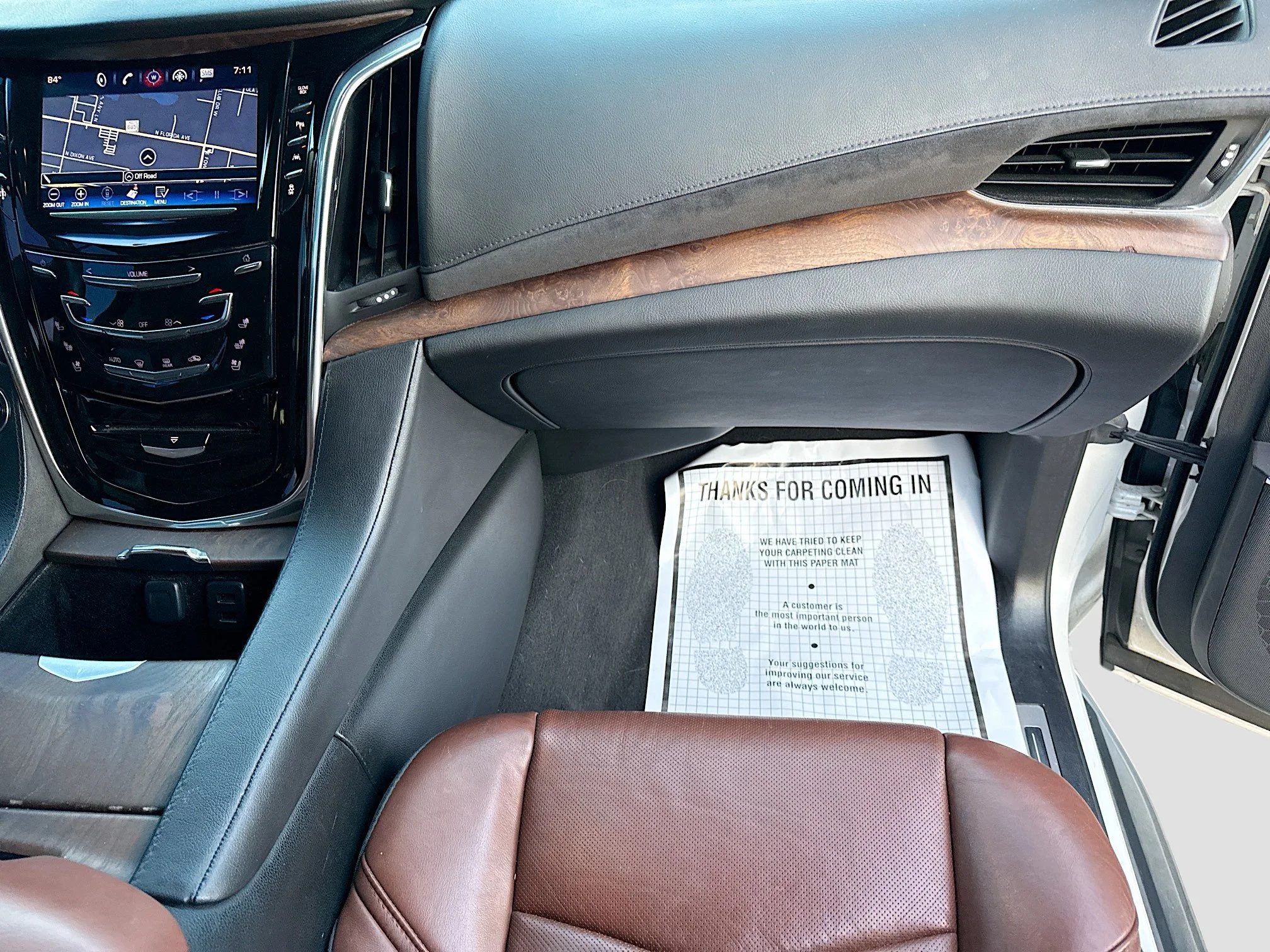 Used 2016 Crystal White Tricoat Cadillac Luxury Collection image 18