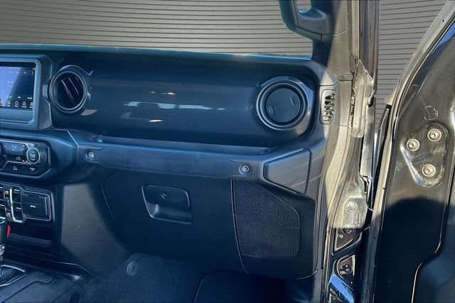 Used 2022 Black Jeep Altitude image 27