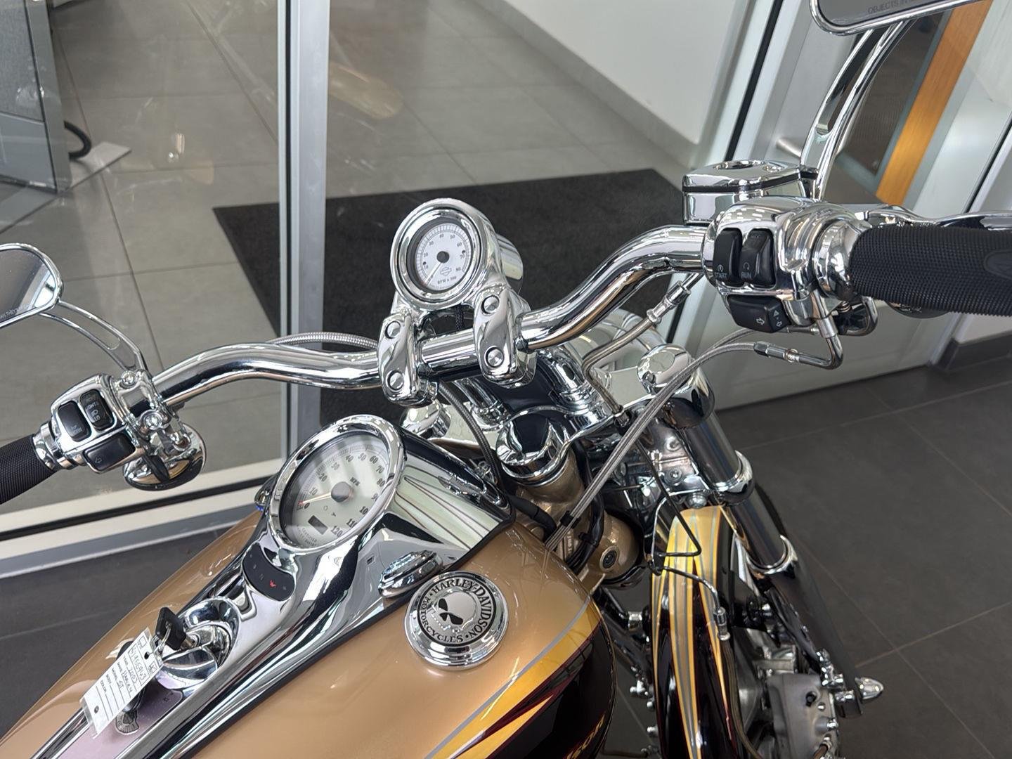 Used 2003 gold Harley Davidson Screaming Eagle image 9