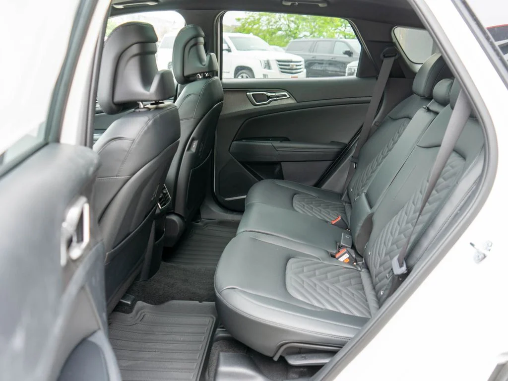 New 2026 Glacial White Pearl Kia X-Line image 13